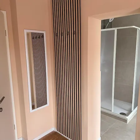 2a - Gemuetliche Mit Kuechenzeile, Bad Und Balkon *