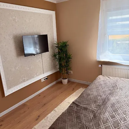 2a - Gemuetliche Mit Kuechenzeile, Bad Und Balkon Apartmán *