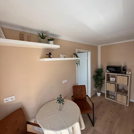 2a - Gemuetliche Mit Kuechenzeile, Bad Und Balkon * Salzgitter