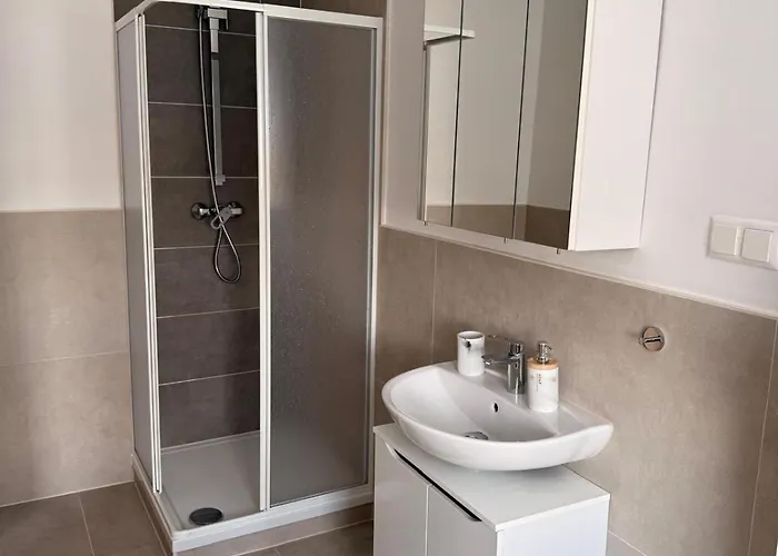 2a - Gemuetliche Mit Kuechenzeile, Bad Und Balkon Apartman *